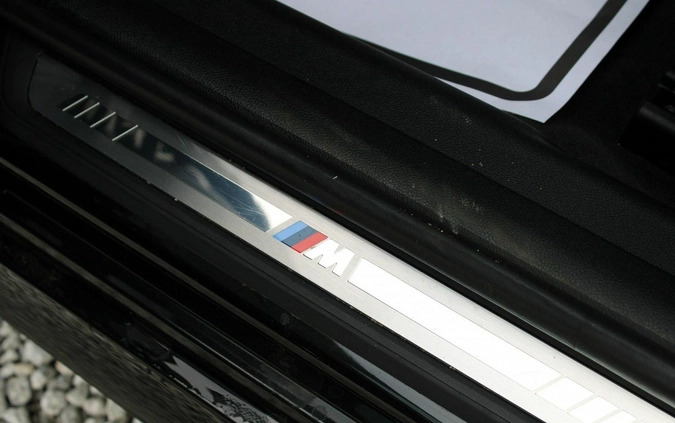 BMW Seria 3 cena 131900 przebieg: 50000, rok produkcji 2019 z Mrągowo małe 529